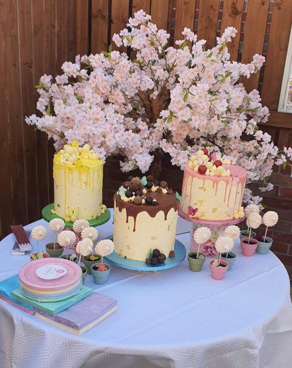 Bubblicious celebration cakes